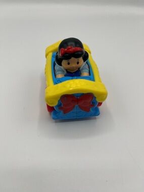 Fisher-Price Little People Wheelies Disney Princess Snow White